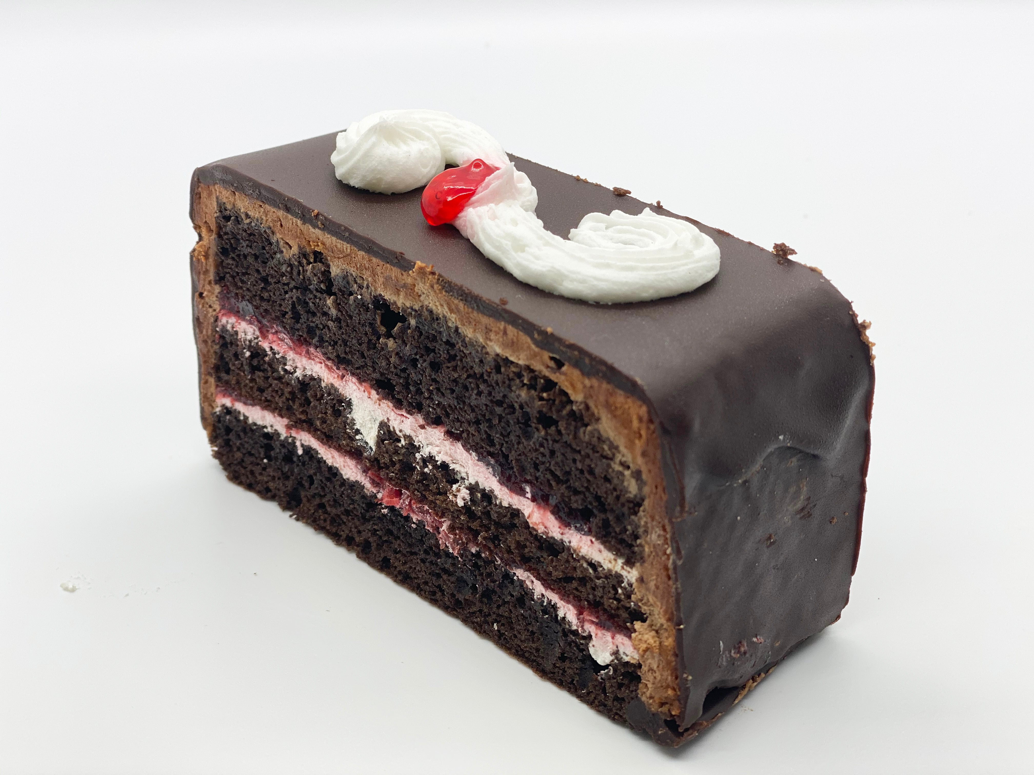 Raspberry-Filled Chocolate Mousse Cake for any occasion - Kitchen Cents