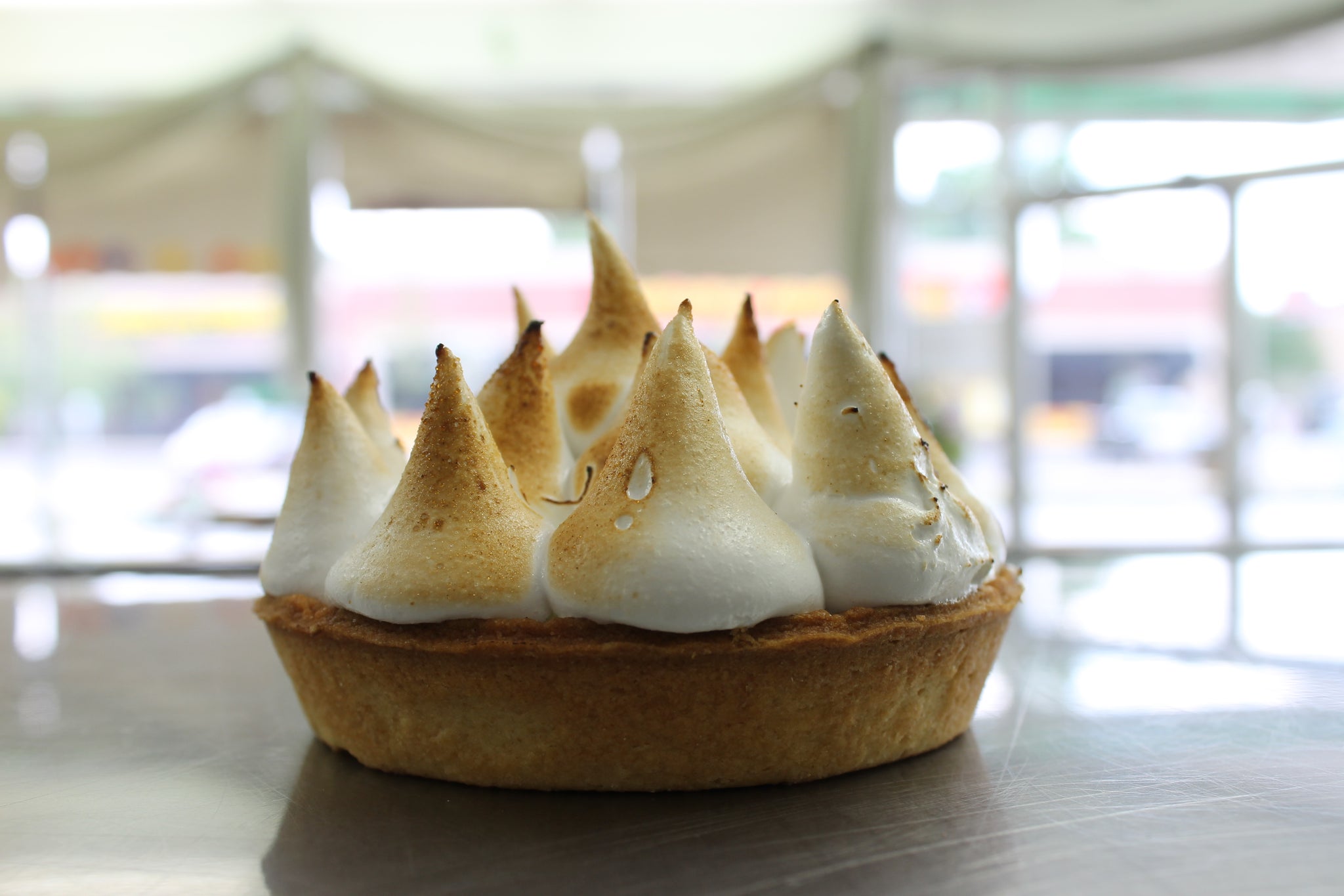 Large Deluxe Pastry – Il Giardino Bakery